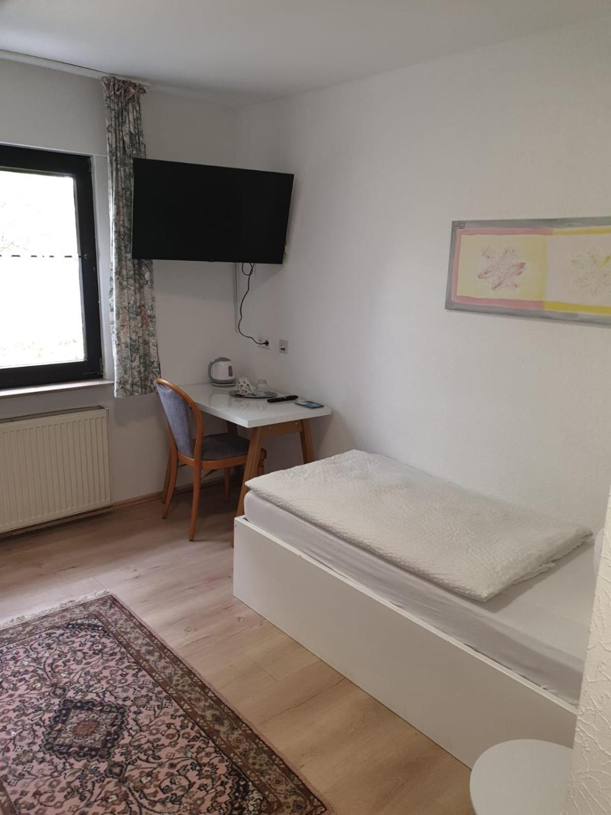 Hotel Schweizerhof Böbingen an der Rems Chambre photo