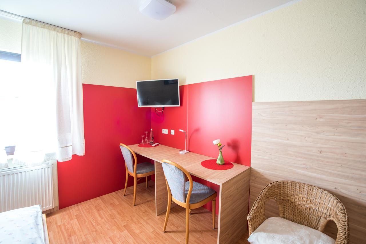 Hotel Schweizerhof Böbingen an der Rems Extérieur photo